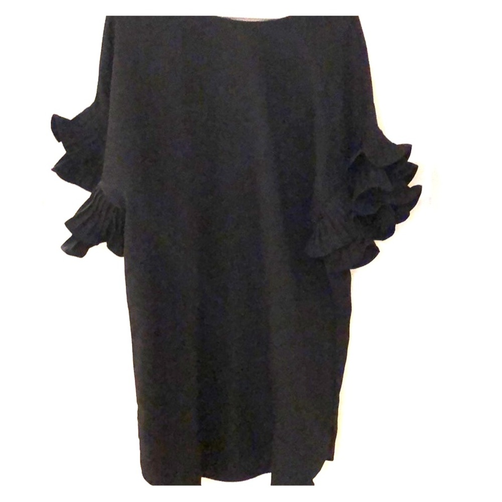 Flare sleeve shift dress